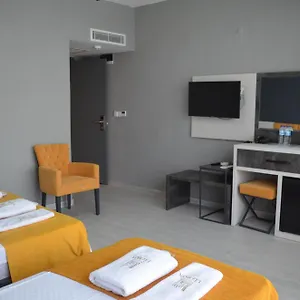 Lizbon Otel